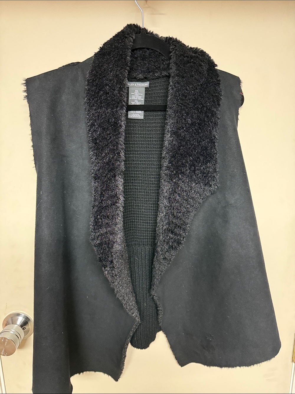 Chelsea & Theodore Black Faux-Shearling Open-Front Vest